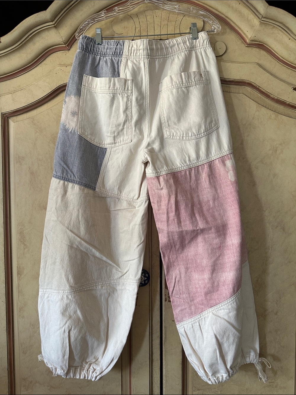 Pilcro Denim Jeans Joggers with Pink & Blue Floral Patchwork size Small - Picture 3 of 5